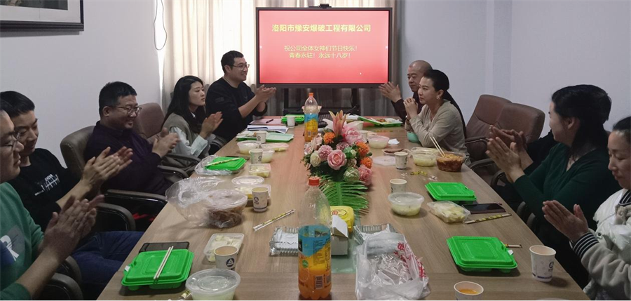 香港二四六资料免费大全