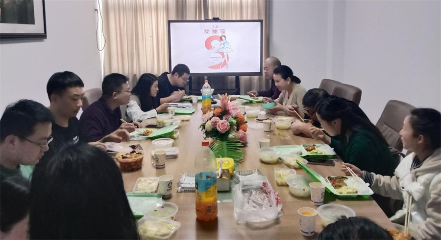 香港二四六资料免费大全
